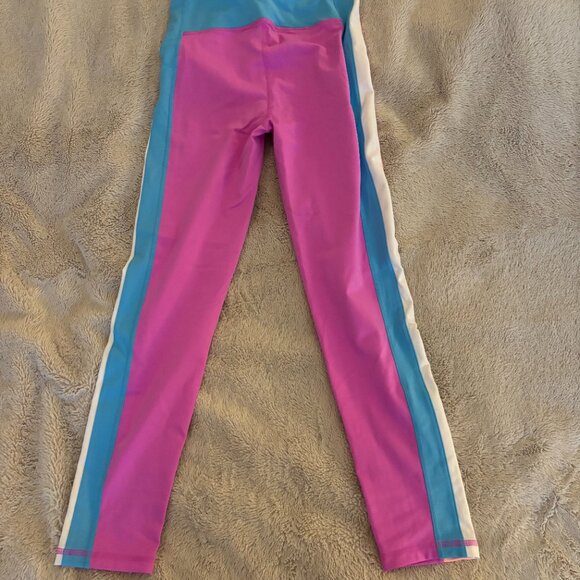 Lilly Pulitzer UPF 50+ Luxletic 24" Weekender High-Rise Midi Legging in Amethyst - Picture 3 of 5